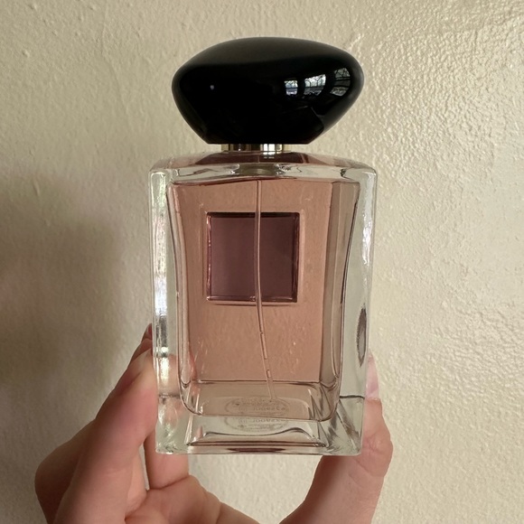 ARMANI Rose Milano Eau de Toilette - Picture 3 of 4